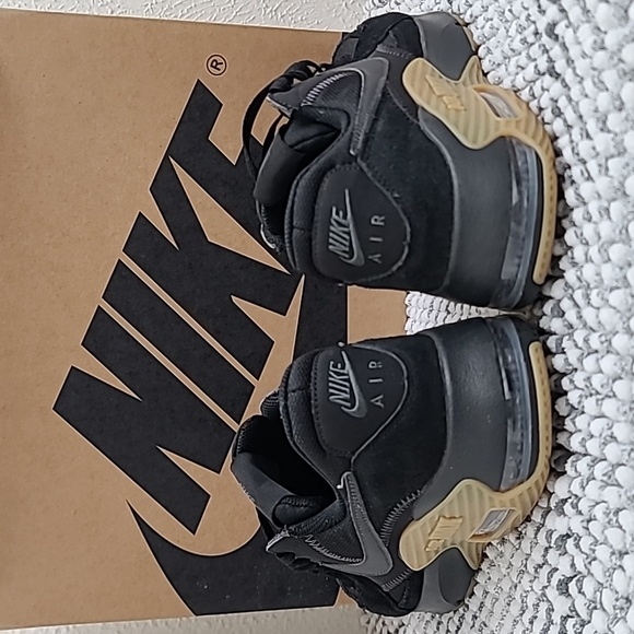 SOLD Nike Air Max Excee Black Anthracite Gum Mens Sneakers HV0928-010 Size 9.5 - Picture 9 of 17